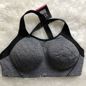 Victoria’s Secret Standout Sports Bra brand new